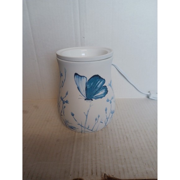 FREE TO FLY Butterfly Scentsy Wax Warmer Uses 25 Watt Bulb - Picture 6 of 9